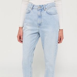 BDG High-Waisted Mom Jean